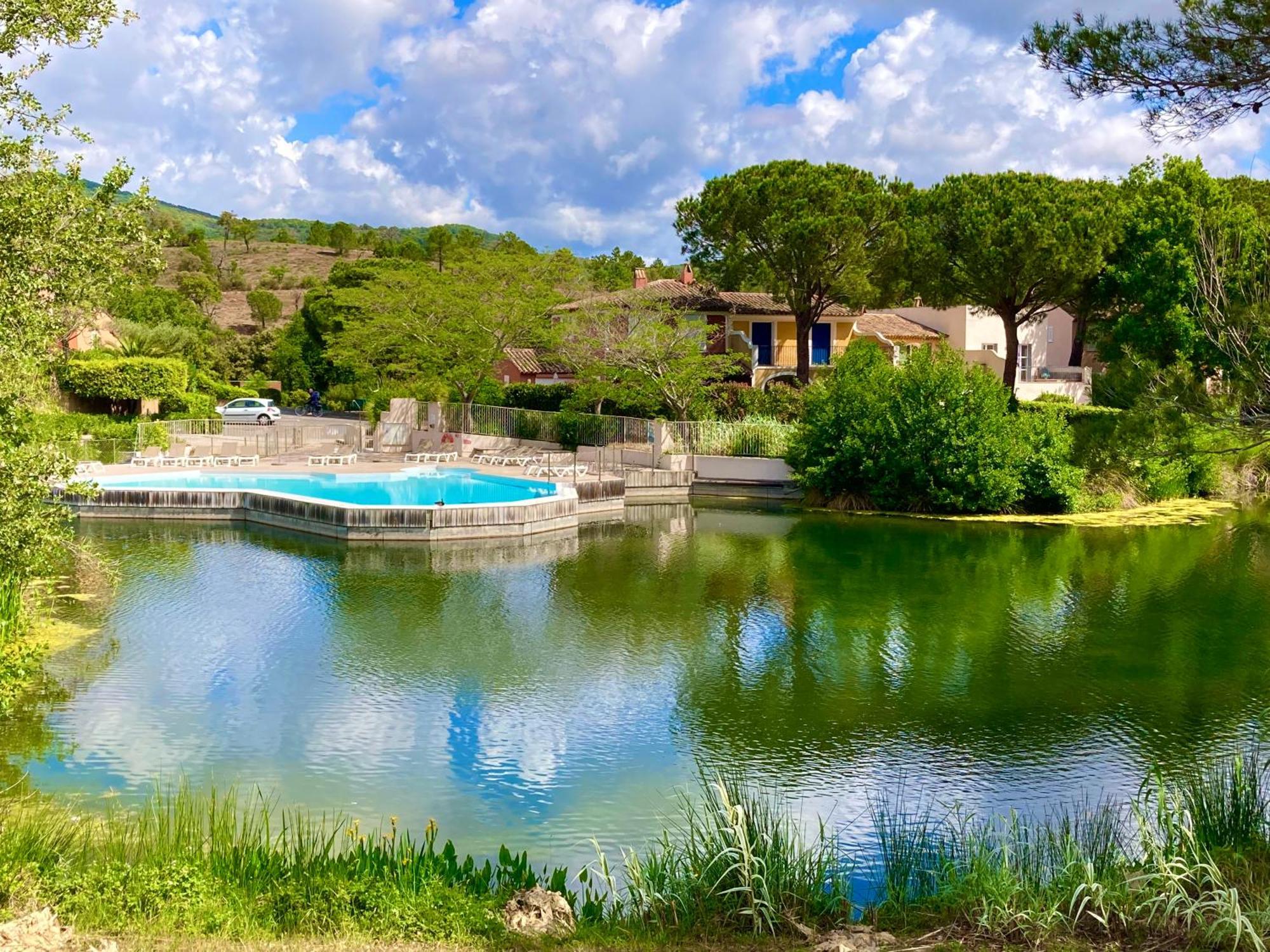 Les Restanques Vue Mer Roses 1070 Rez De Jardin Grimaud Ngoại thất bức ảnh
