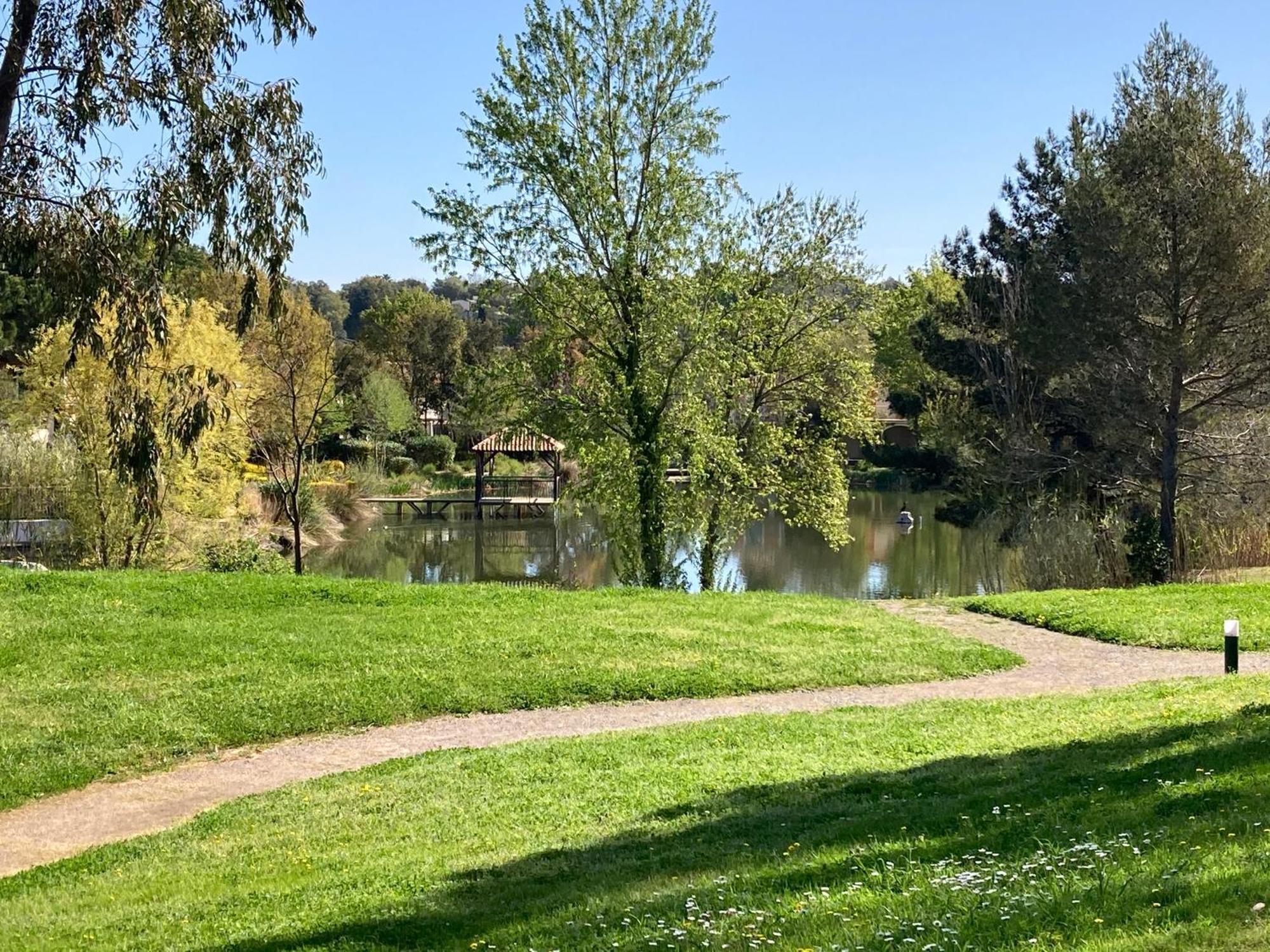 Les Restanques Vue Mer Roses 1070 Rez De Jardin Grimaud Ngoại thất bức ảnh