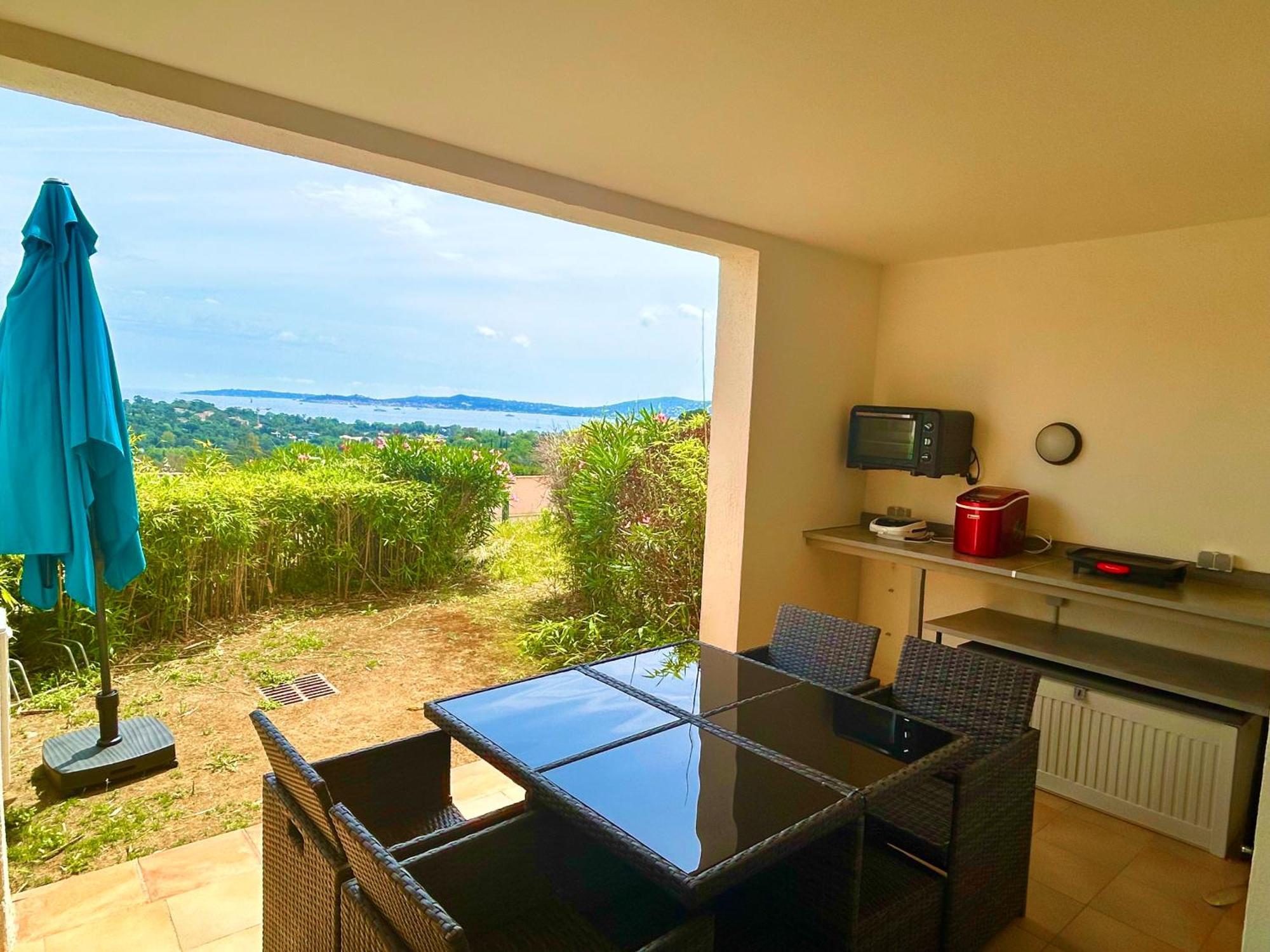 Les Restanques Vue Mer Roses 1070 Rez De Jardin Grimaud Ngoại thất bức ảnh